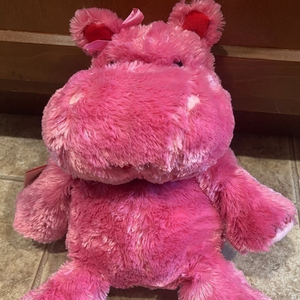 Hallmark Lola Singing Plush‎ NEW with tags